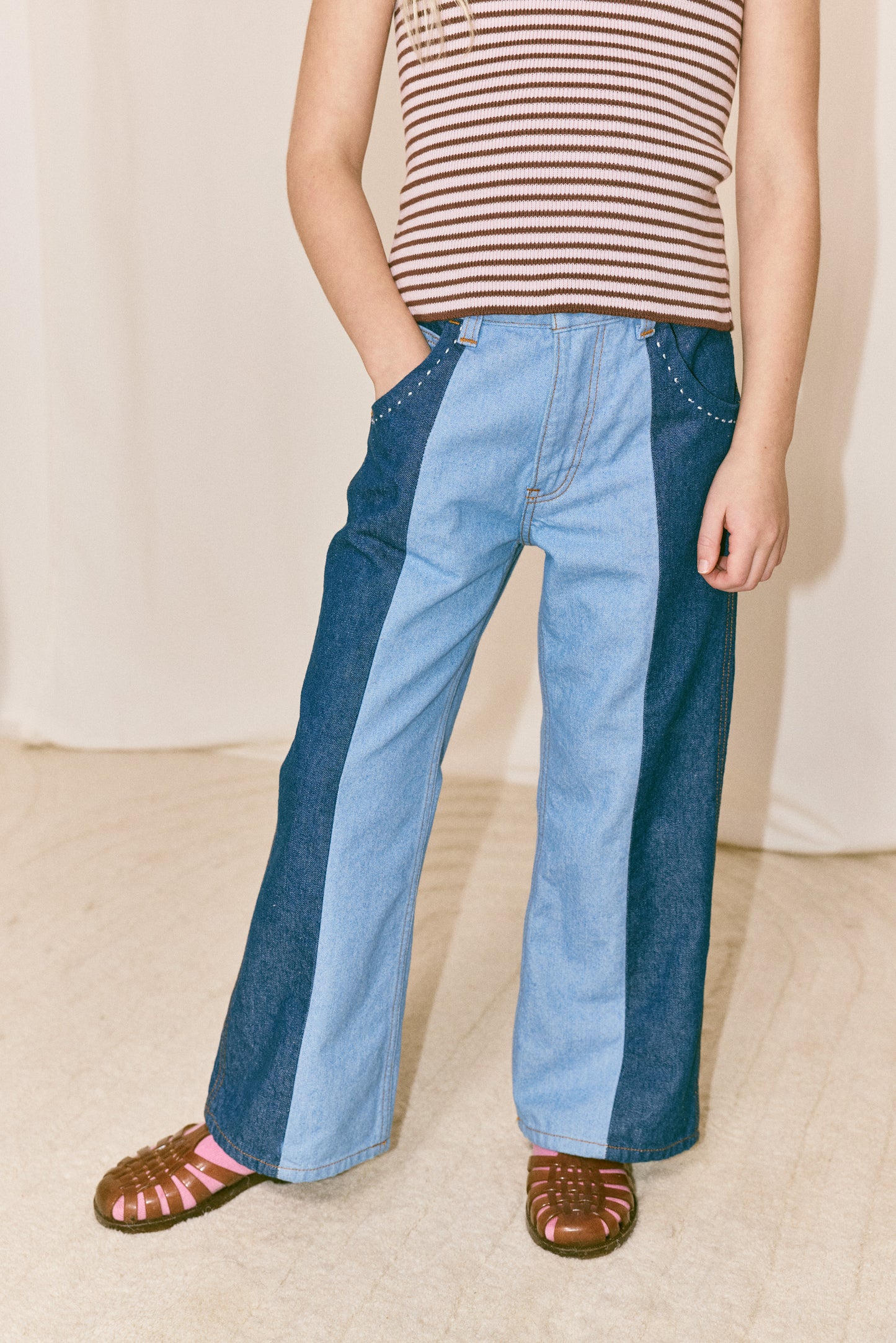 Slim Flared Jeans