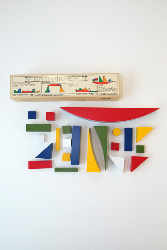 Bauhaus Construction Game