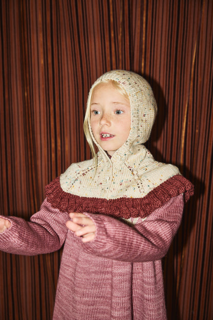 Ruffle Capelet