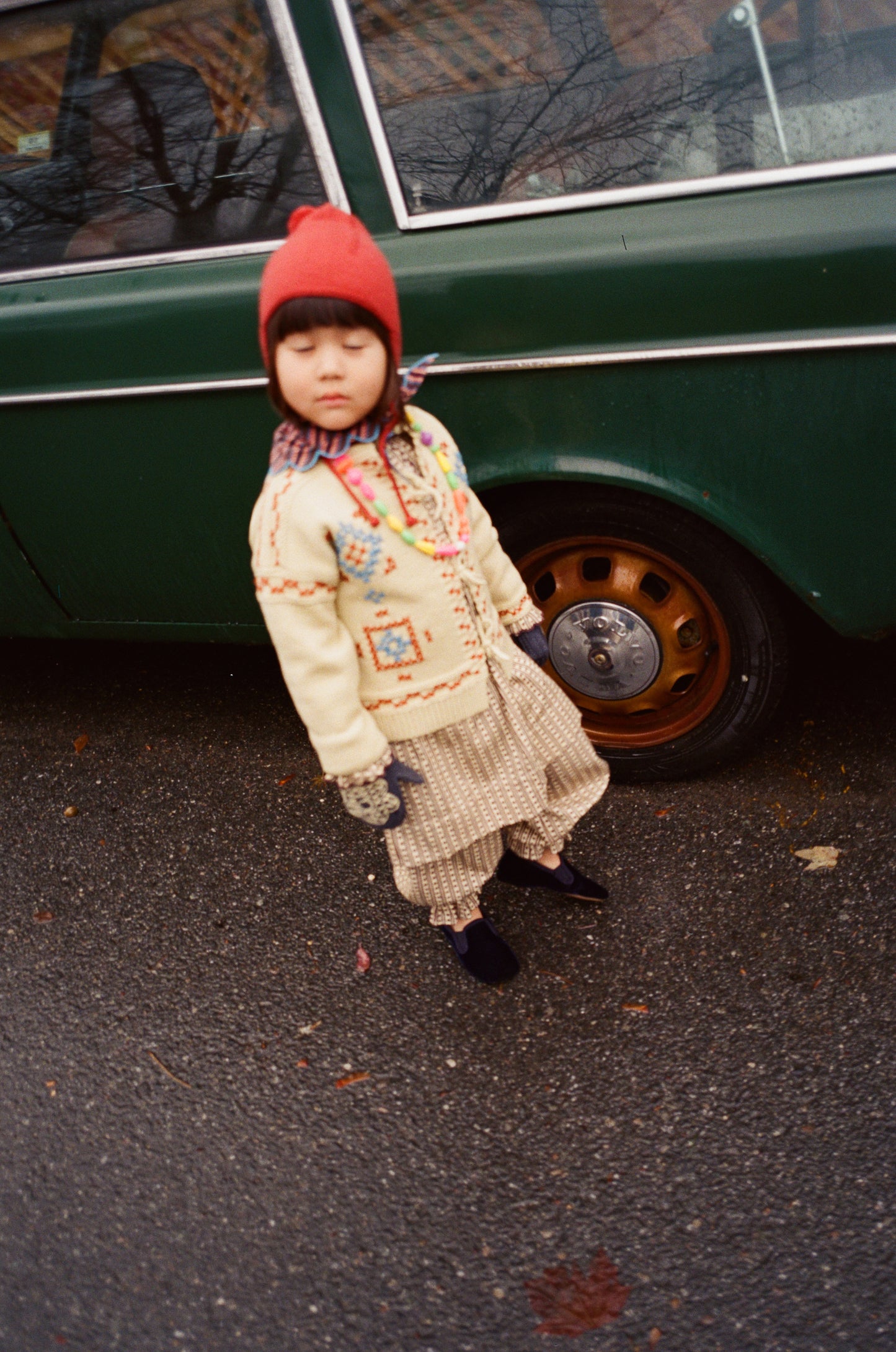 Blomma Crochet Mittens