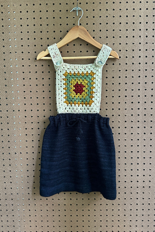 Lake House Pinafore