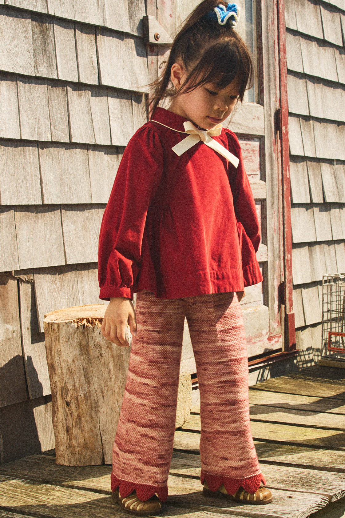 Scallop Capelet – Misha & Puff