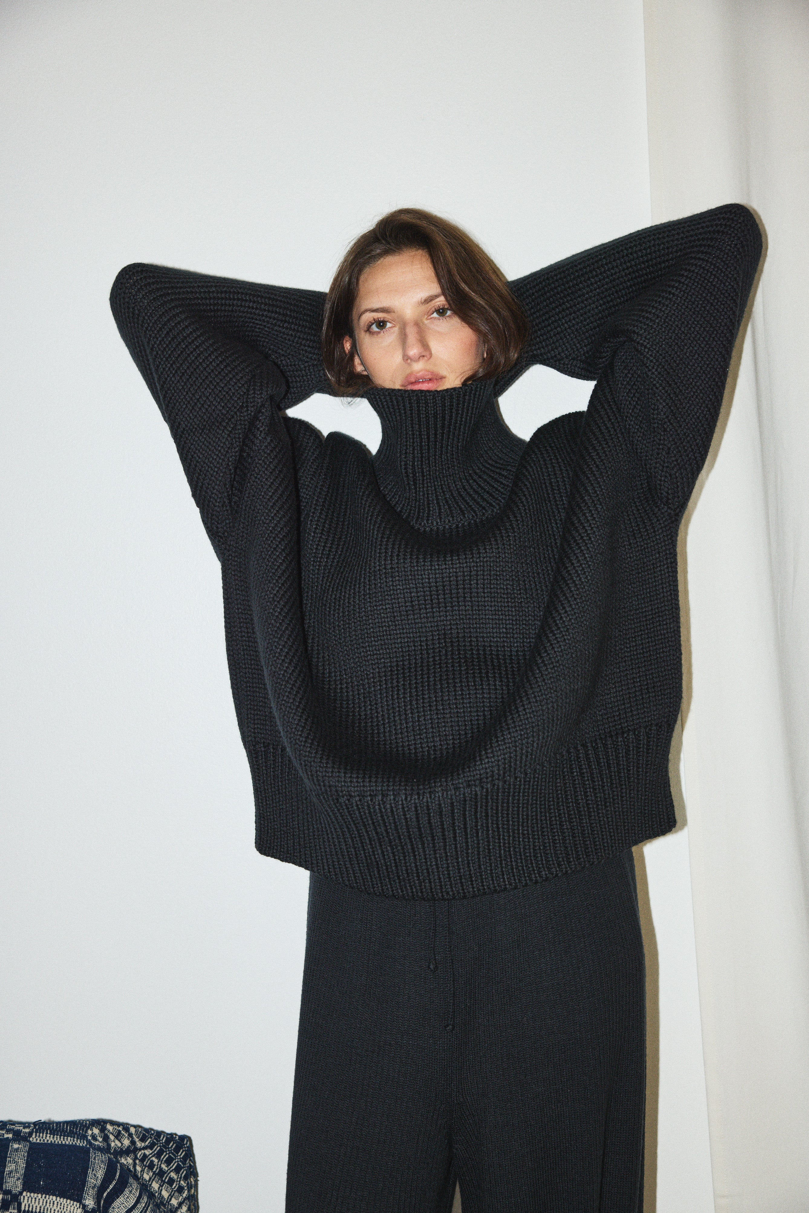 Turtleneck Sweater – Misha & Puff
