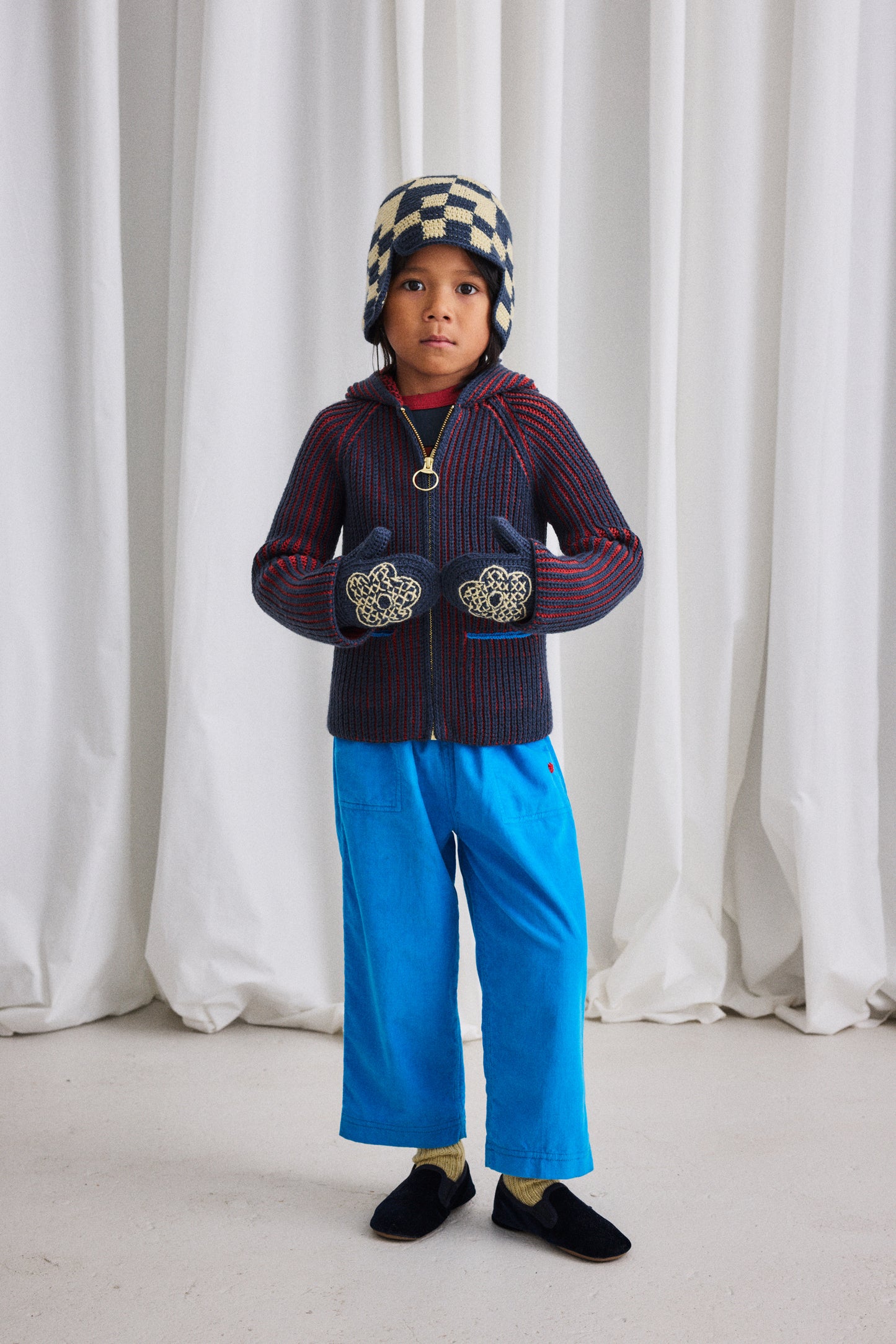 Blomma Crochet Mittens