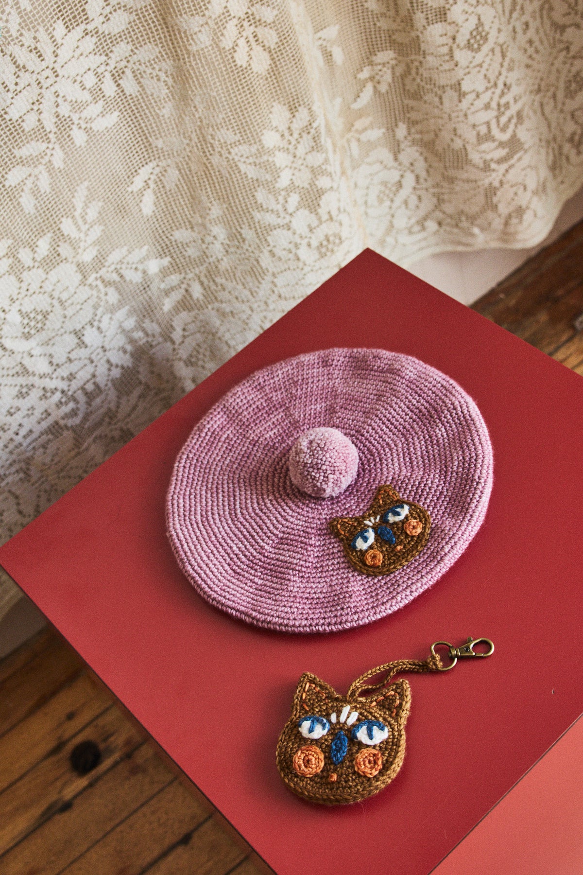 Chouette Crochet Beret - Antique Rose
