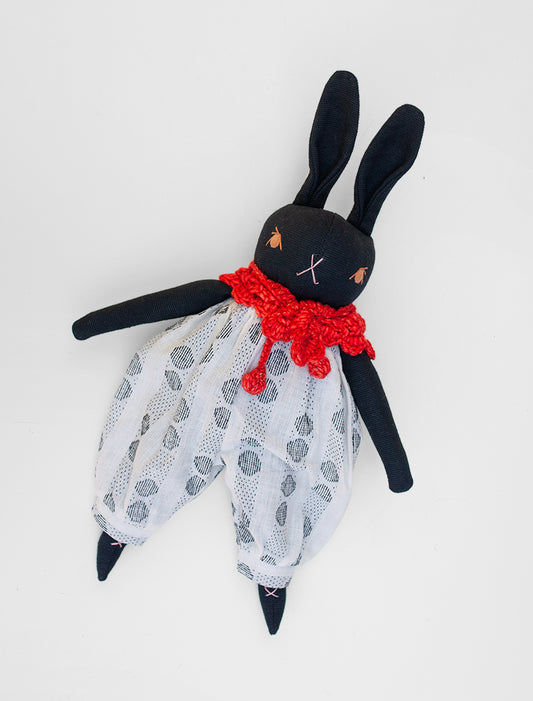 MP + PDC - Medium Black Rabbit: Otto