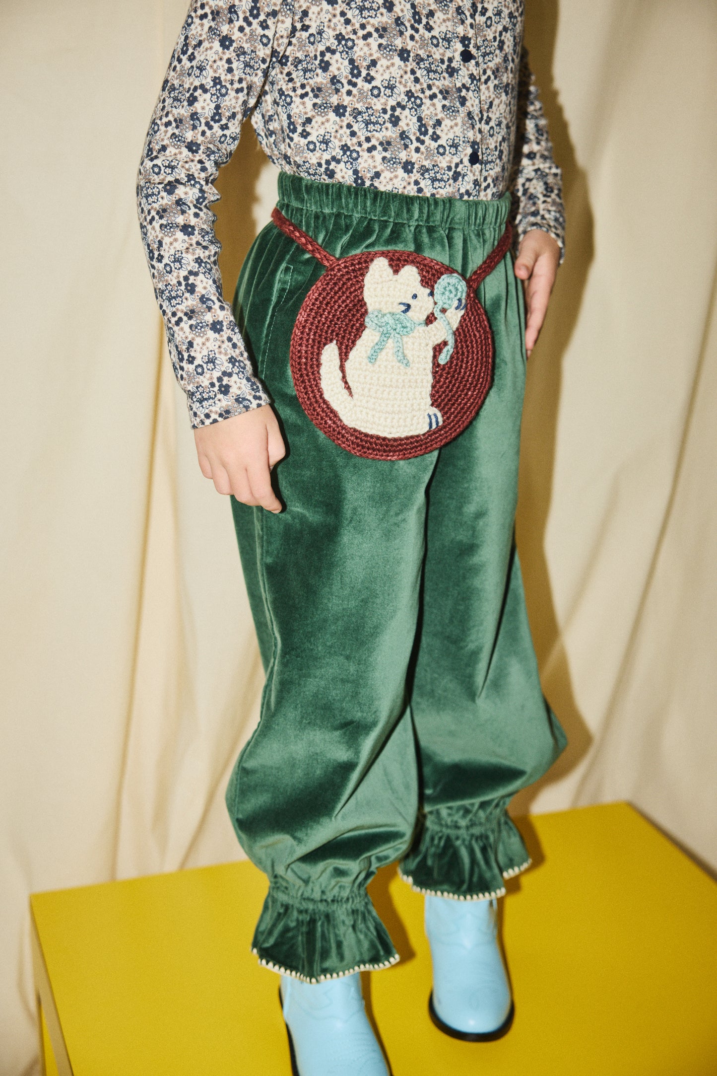 Meadow Yarn Cat Circle Bag