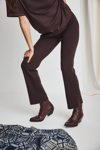 Izzy Pant