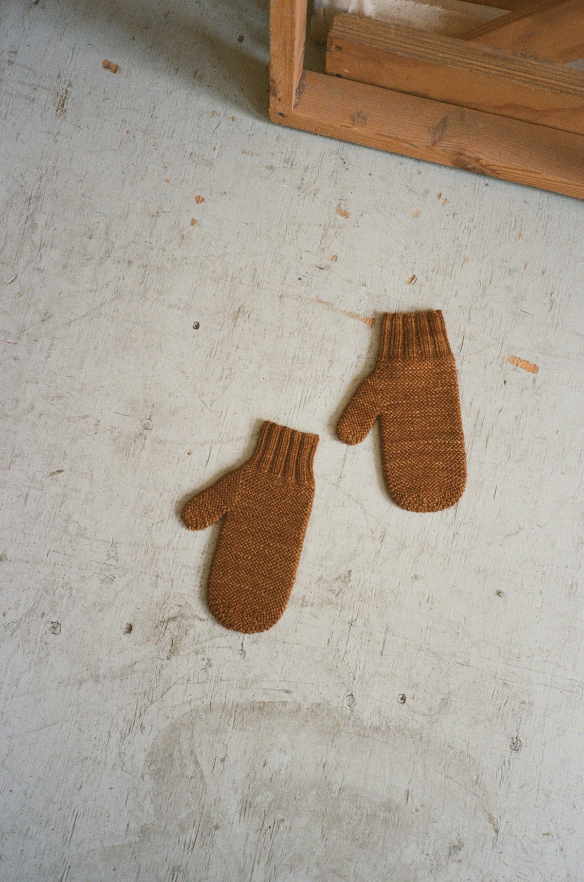 Mittens - Nutmeg