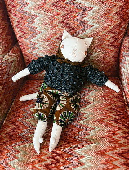 MP + PDC - Large Cream Cat: Ellis