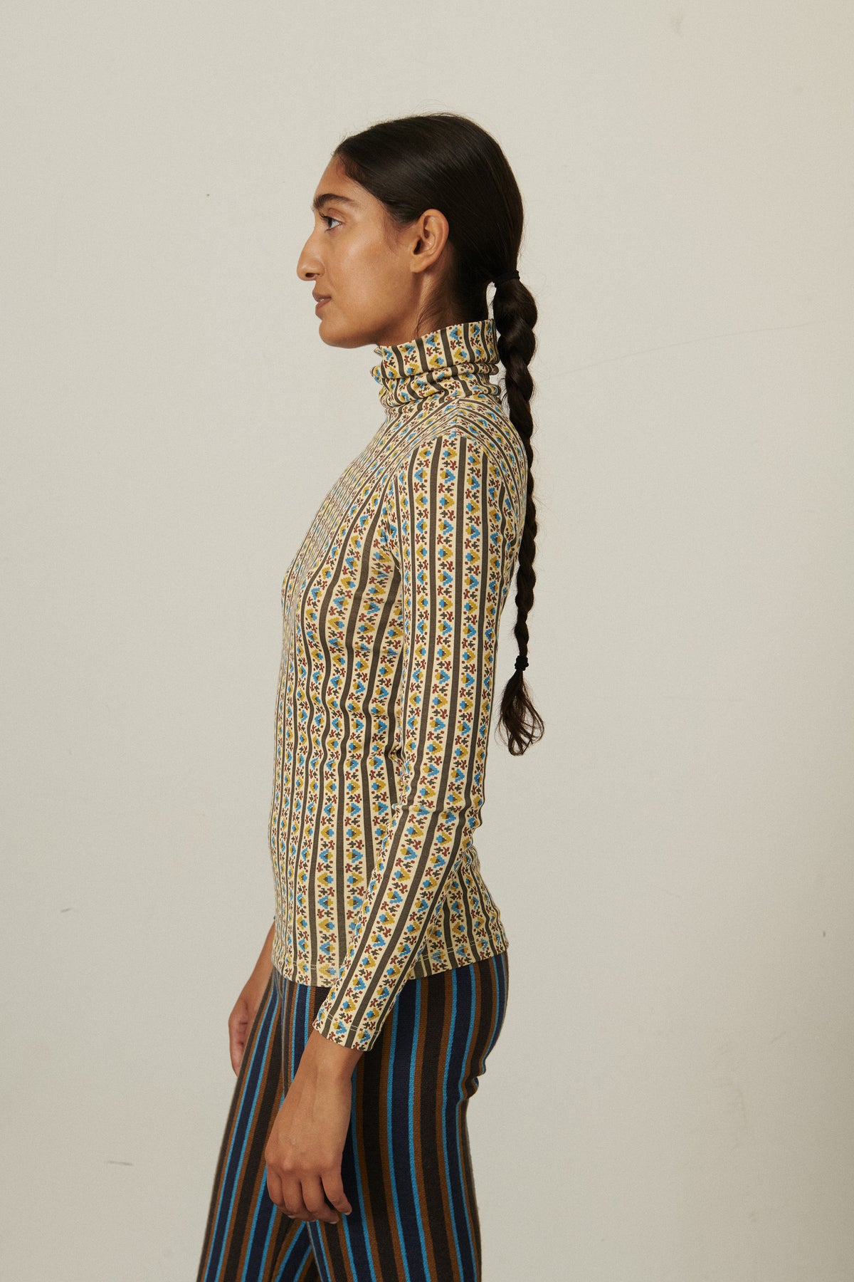 Turtleneck - Alabaster Gallup