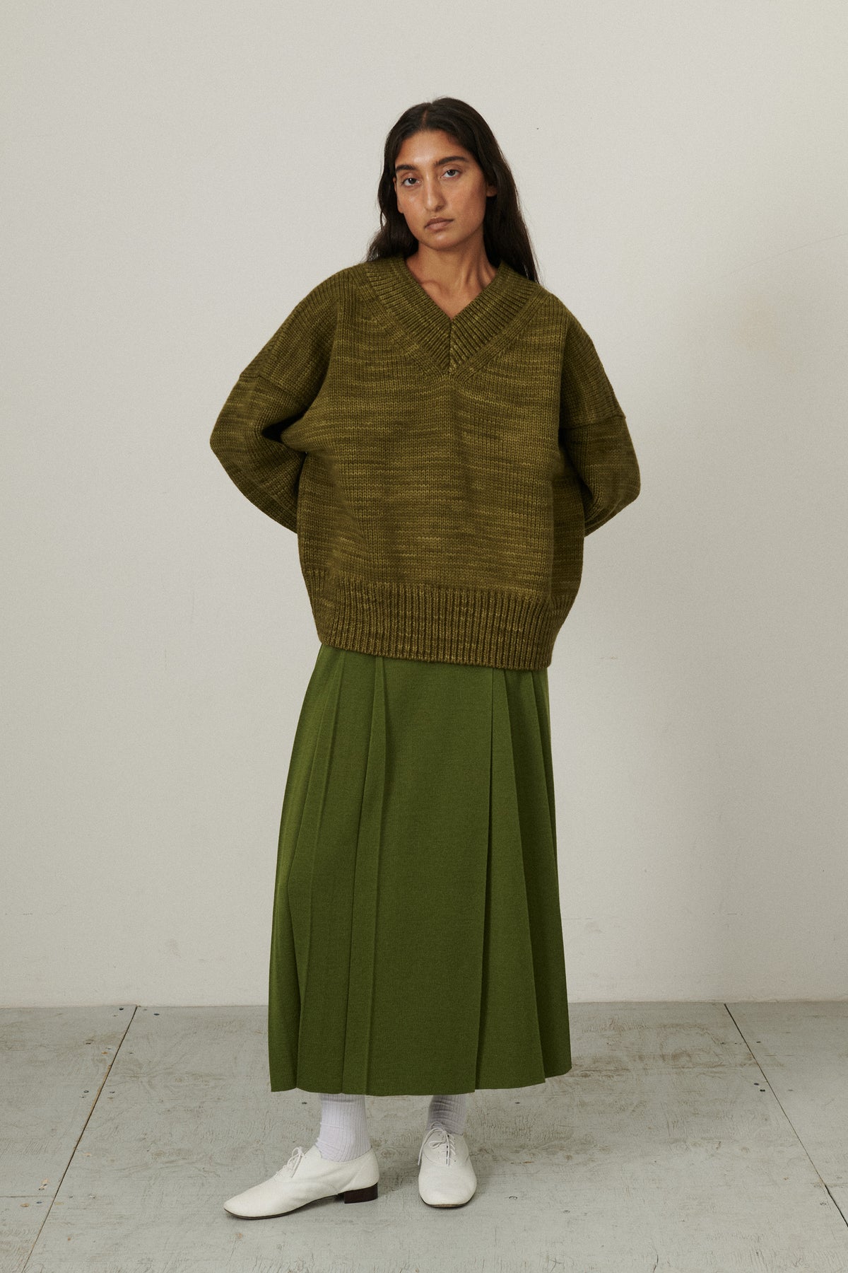 V-Neck Sweater - Nori
