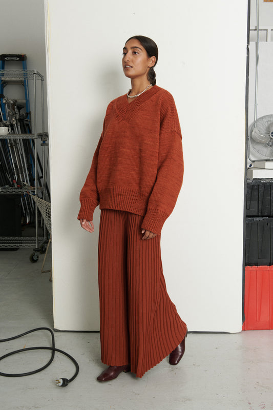 V-Neck Sweater - Sabi
