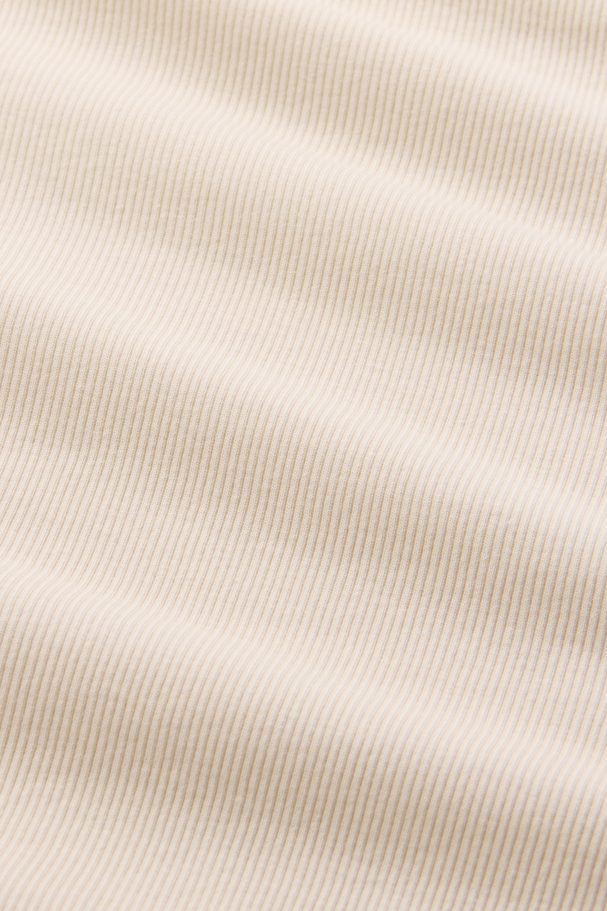 Yana Turtleneck - String