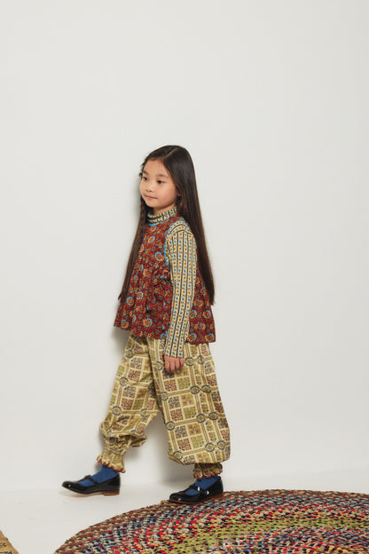 Zuzu Pant - Alabaster Canterbury