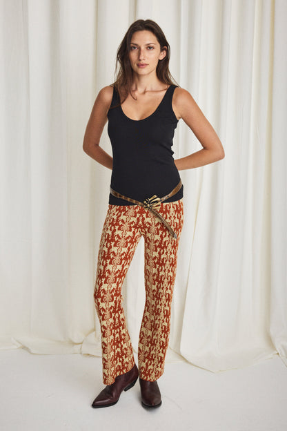 Izzy Pant