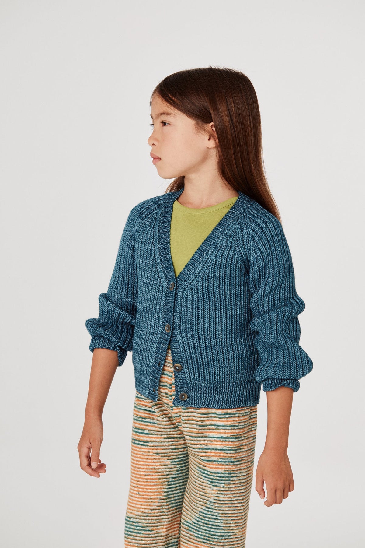 Fisherman Rib Everyday Cardigan - Dusk+Model is 48 inches tall, 47lbs, wearing a size 4-5y