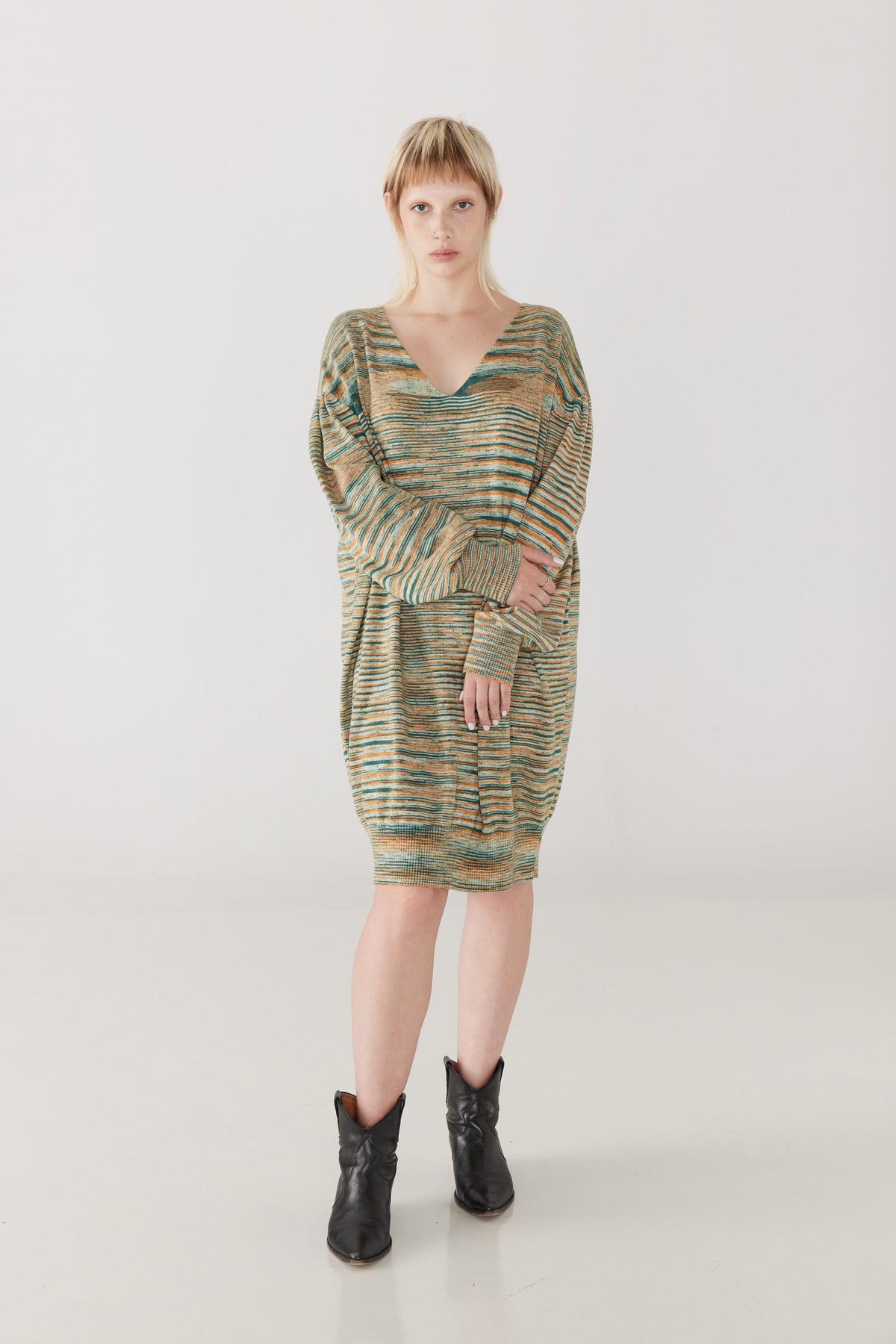 Adult Cotton Jersey Penelope Dress - Peacock Space Dye+Model is 5&#39;7&quot; | 34&quot; Bust | 26.5&quot; Waist | 36.25&quot; Hips | size 4, wearing a size X-Small/Small